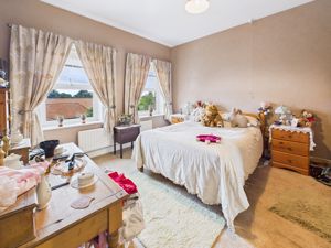 Bedroom- click for photo gallery